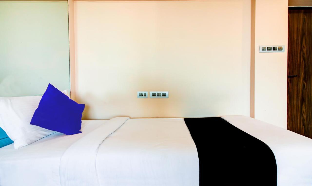 מומביי Hotel Imperial Residency מראה חיצוני תמונה